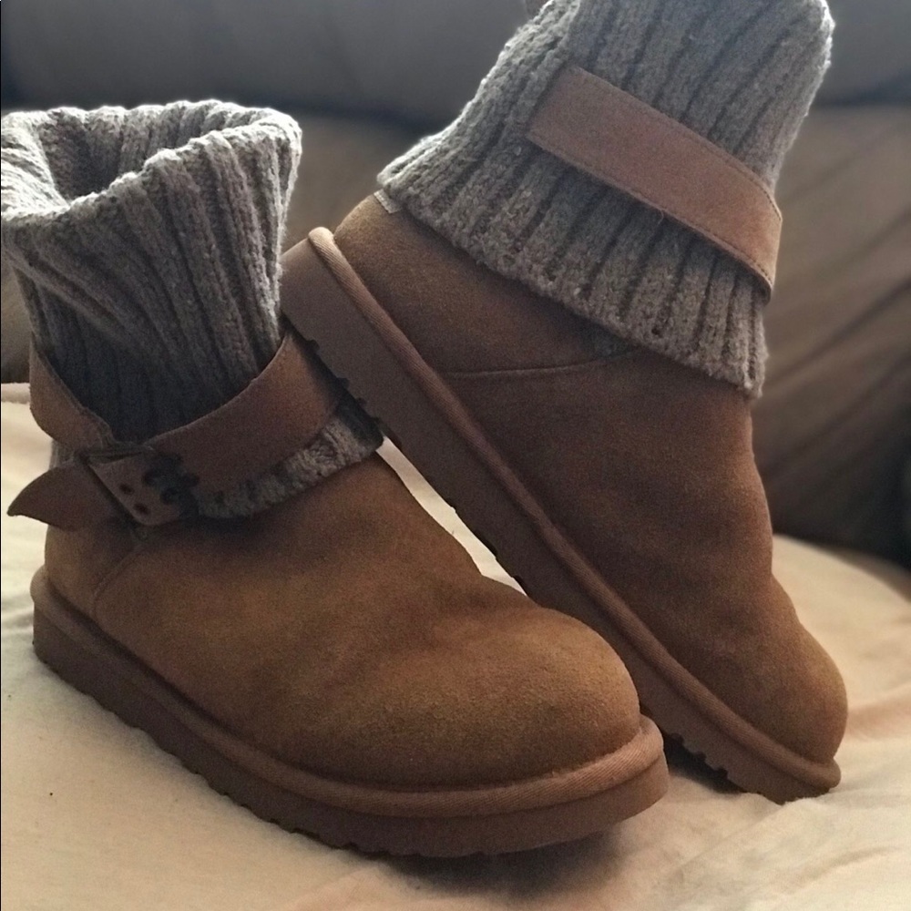 Knit Fold-over Ugg Boots. Never Worn. Size 8